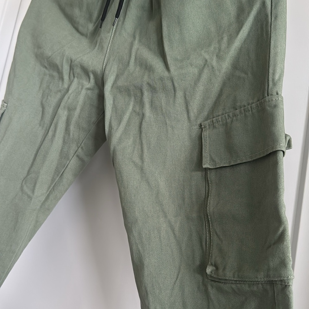 Women’s Green Cargo Pants Size S - Elastic Waist - Casual Utility Style - Picture 6 of 12